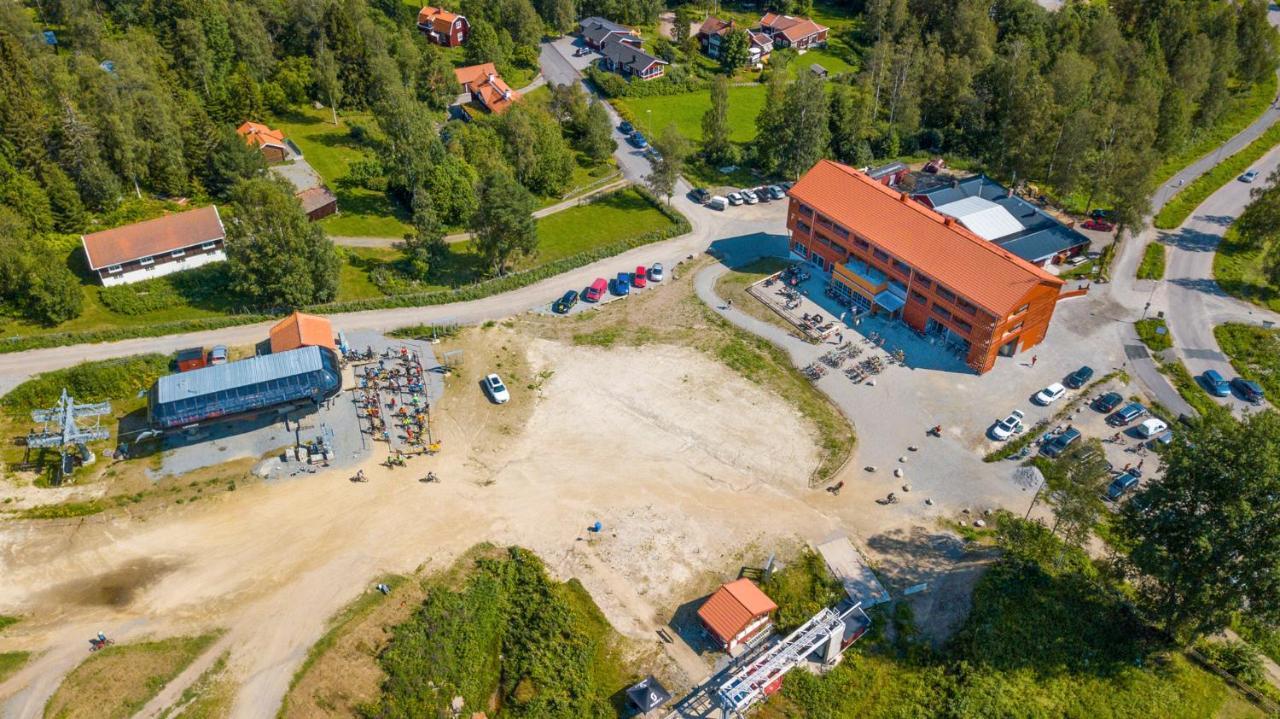 Jbp Hotell Jarvso Exterior foto