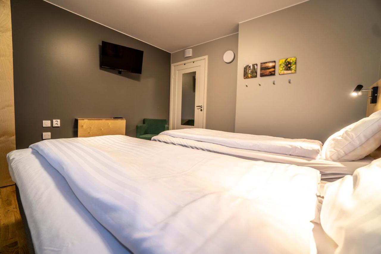 Jbp Hotell Jarvso Exterior foto