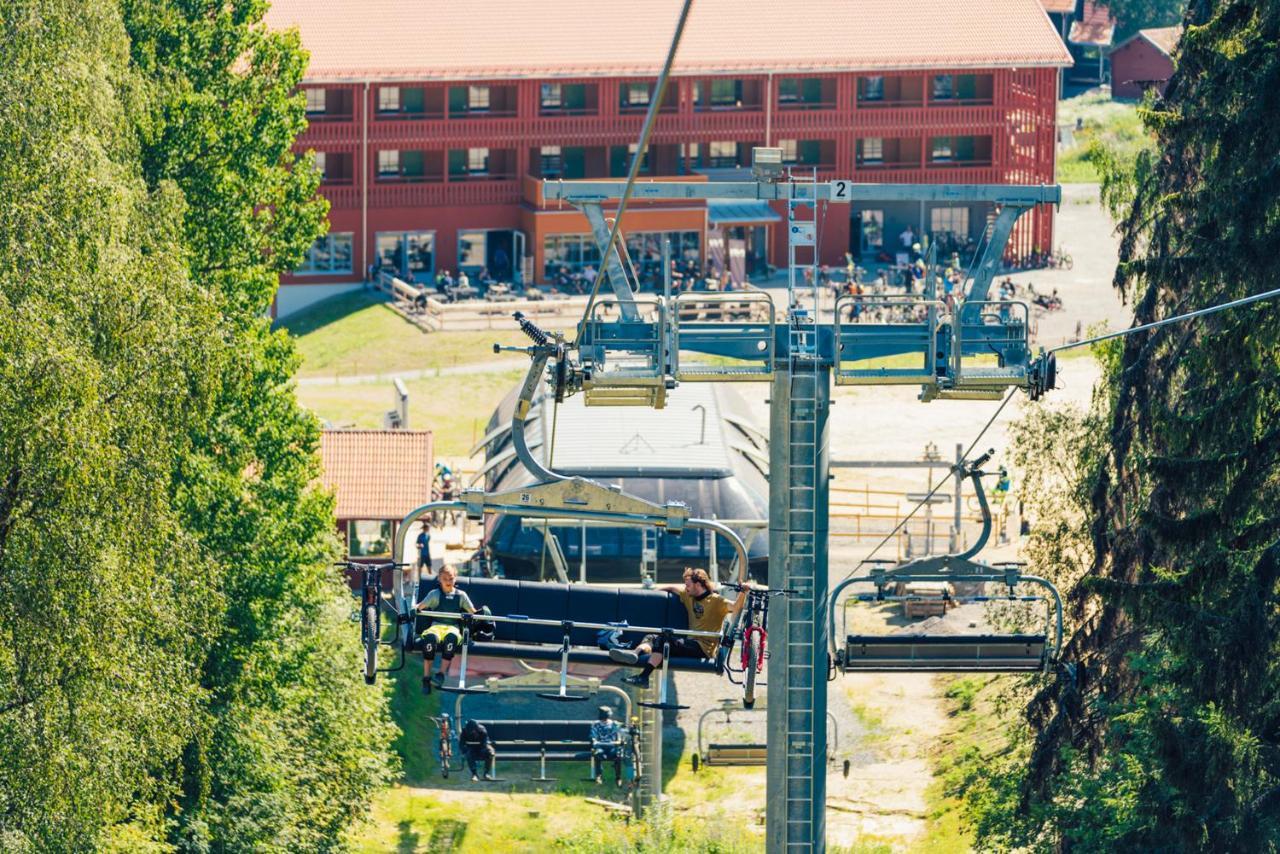 Jbp Hotell Jarvso Exterior foto